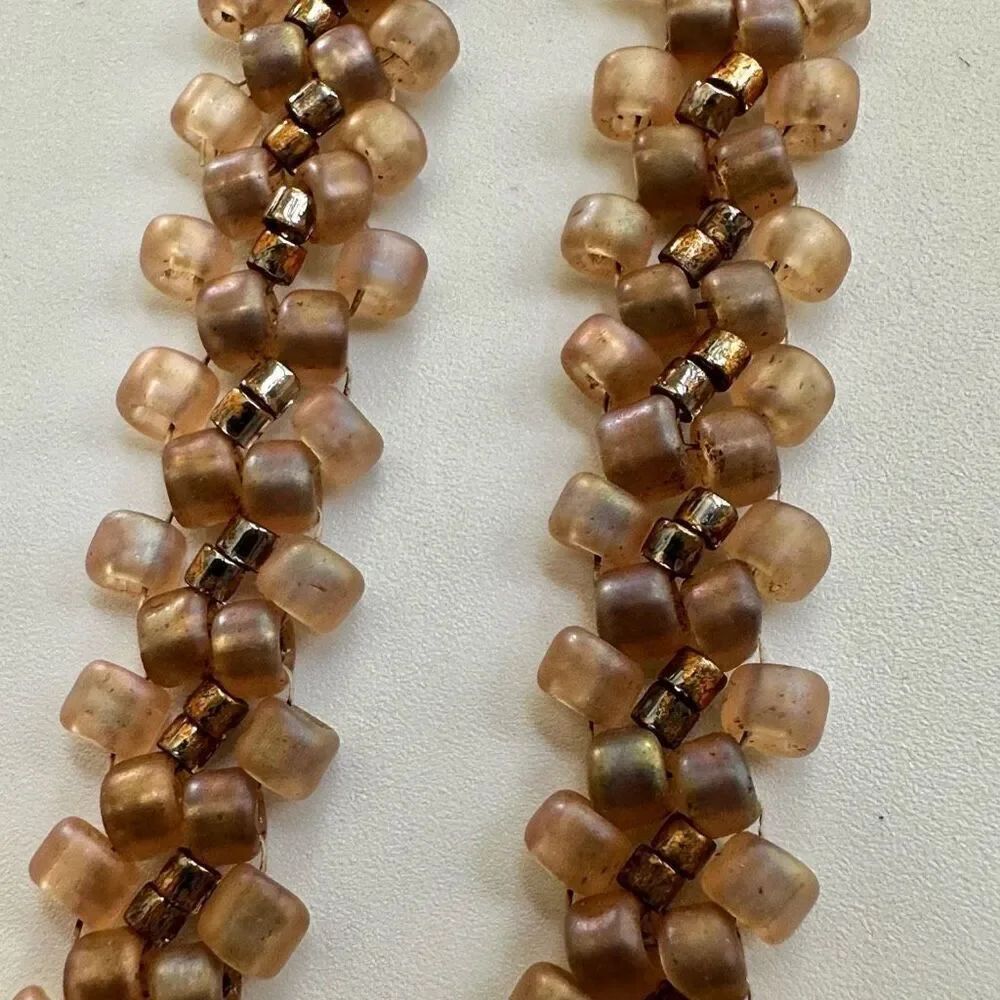 Pink beaded necklace - Picture 6 of 6